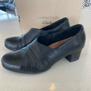 Clarks black leather shoes
